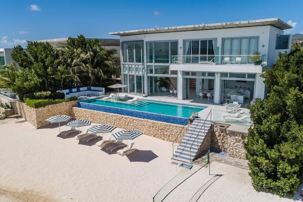 villa med egen pool, strand och gym, aruba, Savaneta
